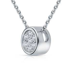 Серебряное шейное украшение с бриллиантами выращенными