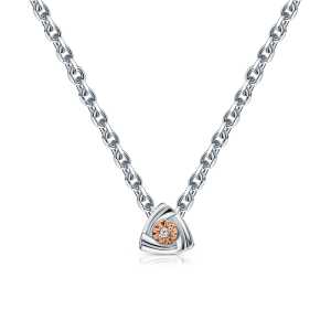 Серебряное шейное украшение с бриллиантами природными